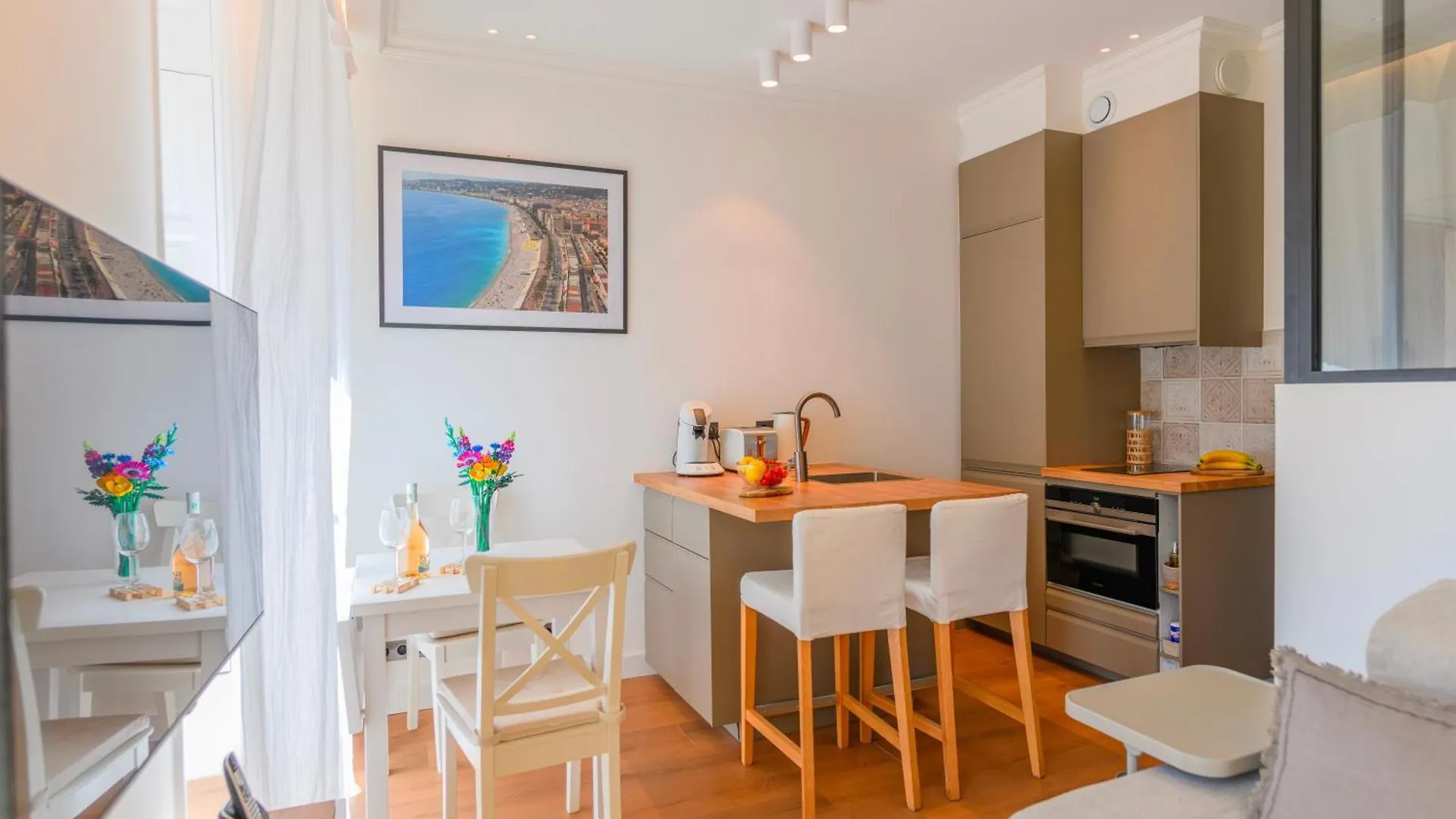 Hyper Centre, Balcon, 5Min De La Plage, Ac Nice Frankrijk